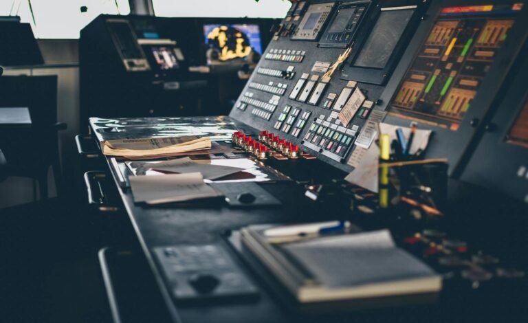 automação de fluxo de trabalho com painel de controle industrial