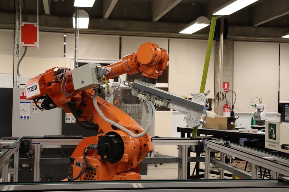 Braço robótico industrial em oficina de automação com tecnologia de controle automatizado