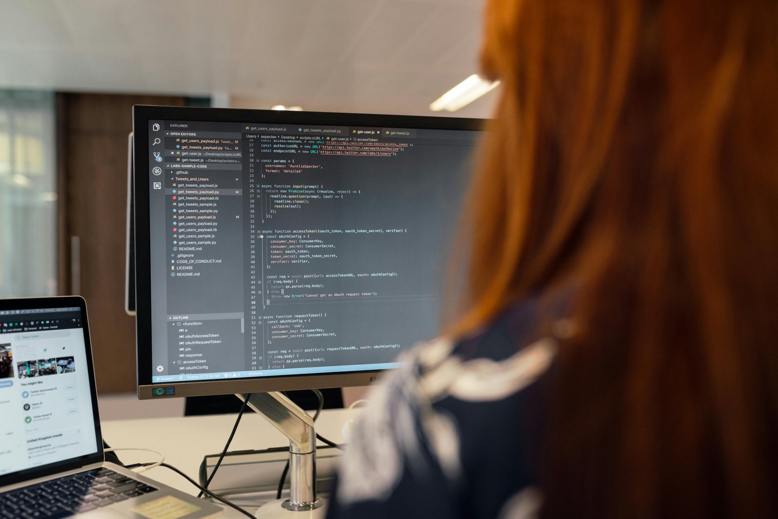Código Python para automação com sistema de filas assíncronas e controle de concorrência