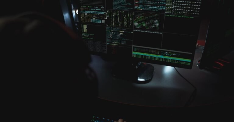 Scanner de vulnerabilidades Python com base CVE local e terminal de segurança cibernética