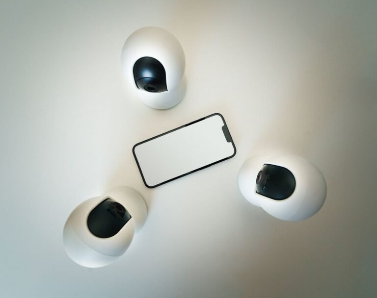 Meu Celular Começou a Agir Estranho — e Eu Descobri Que Estava Sendo Espionado (5 Sinais Que Você Precisa Conhecer)
