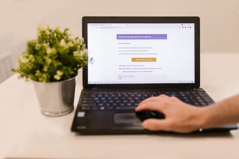 Seus E-mails Parecem Frios e Sem Graça? A IA Pode Deixar Eles Imbatíveis em 5 Minutos (Sem Soar Robótico)
