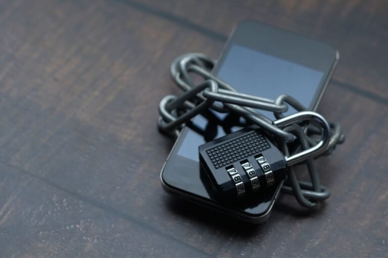 Seu Celular Entrega Mais Sobre Você Do Que Você Imagina — O Guia Das Permissões Que Ninguém Lê (Mas Todo Mundo Aceita)